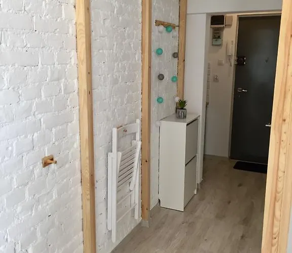 Zelazna דירה ורשה